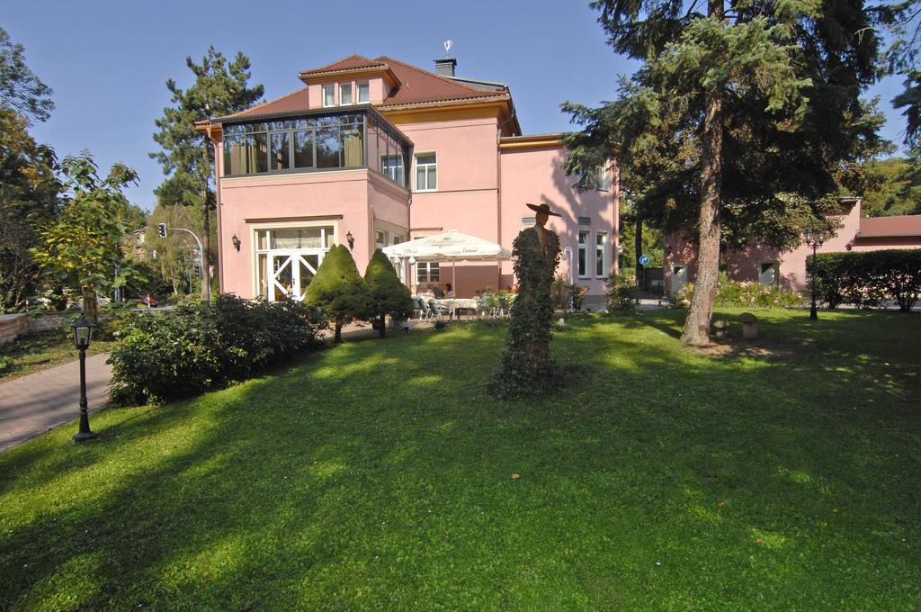 Parkhotel Gueldene Berge Weissenfels Exterior photo