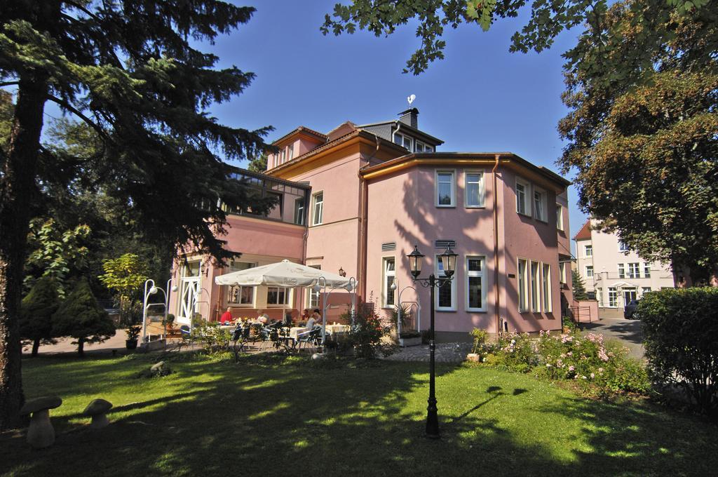 Parkhotel Gueldene Berge Weissenfels Exterior photo